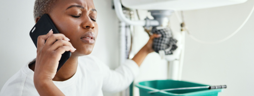 ¿cómo solucionar una fuga de agua con presión?